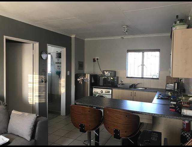 1 BEDROOM APARTMENT FOR SALE IN GREENSTONE HILL